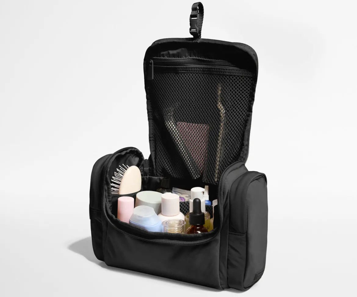 Featherlight Hanging Travel Vanity in Jet Black