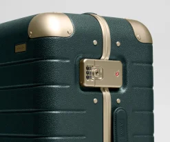 The Aluminum Edge Medium in Ivy Green