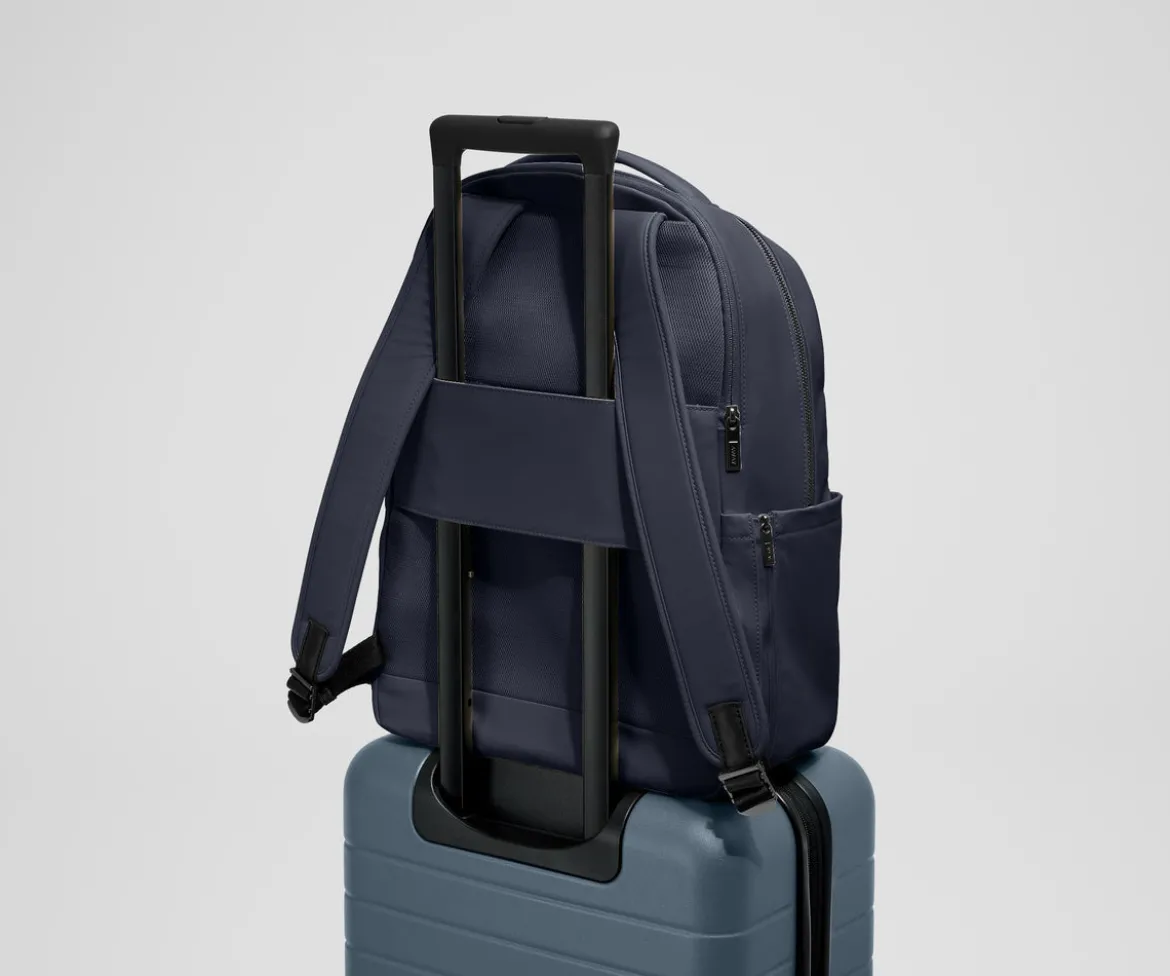 The Commuter Backpack in Navy Blue