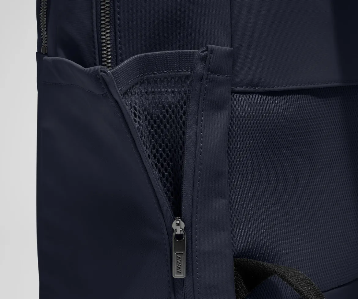 The Commuter Backpack in Navy Blue