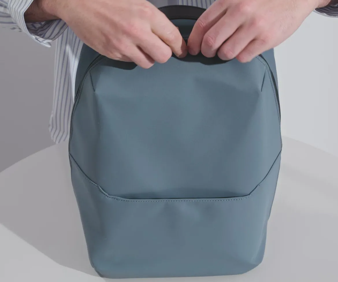 The Everywhere Zip Backpack in Coast Blue