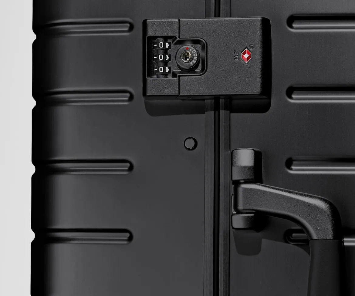 The Large: Aluminum Edition in Onyx Black