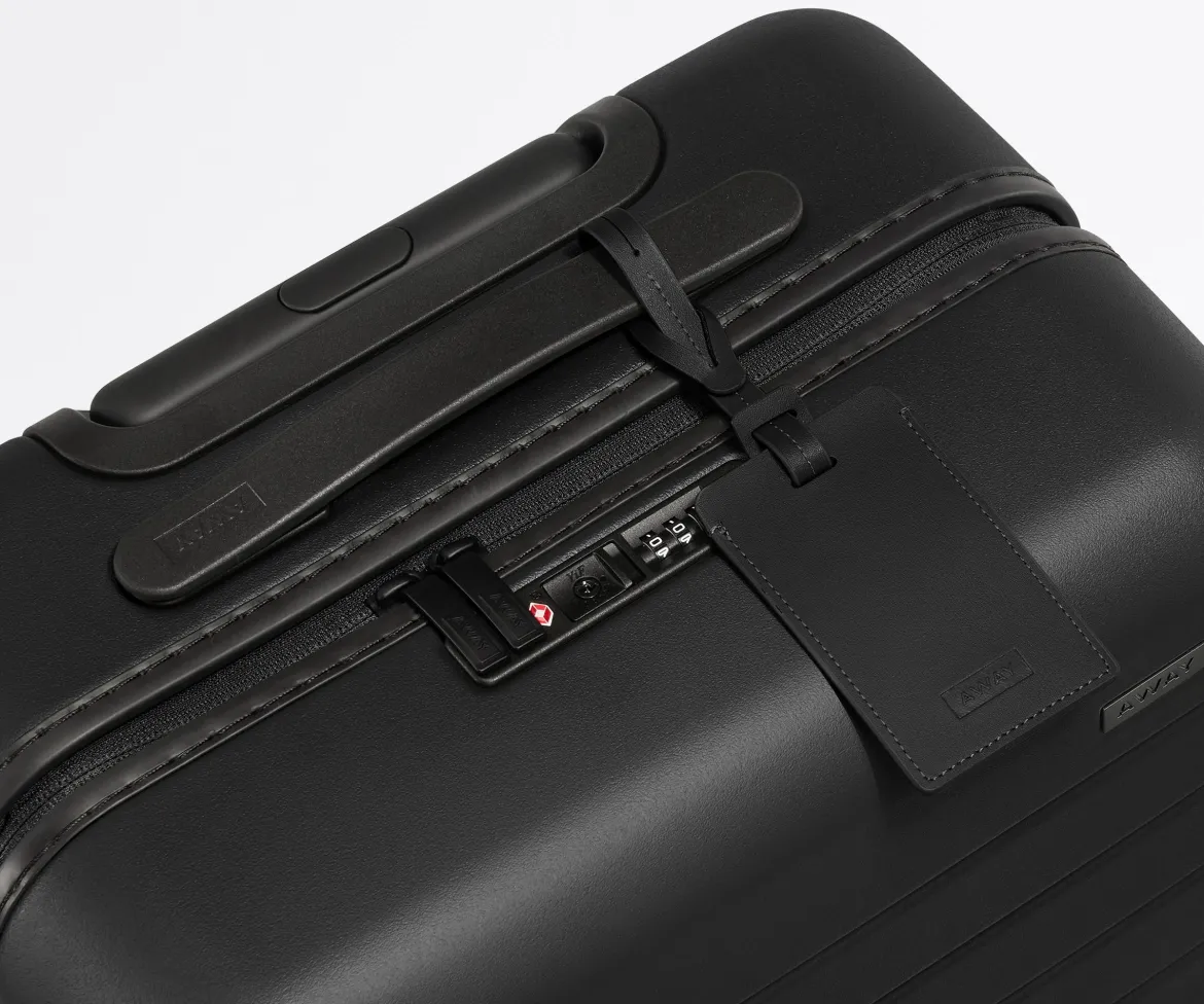 The Luggage Tag in Jet Black