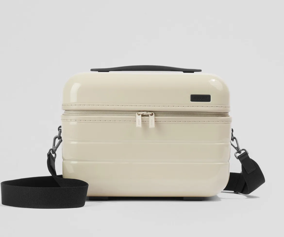 The Train Case in Salt White (Gloss)